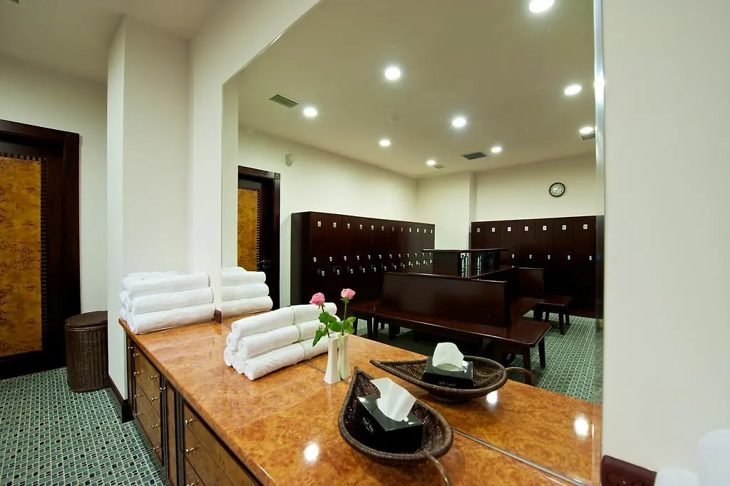 Royal Tulip Almaty Hotel 5*,